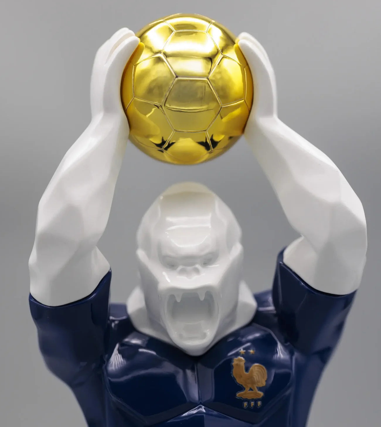 Kong Football Gold