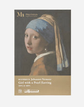 Load image into Gallery viewer, Be@rbrick 100% & 400% Set Johanned Vermeer (Girl With A Pearl Earring)