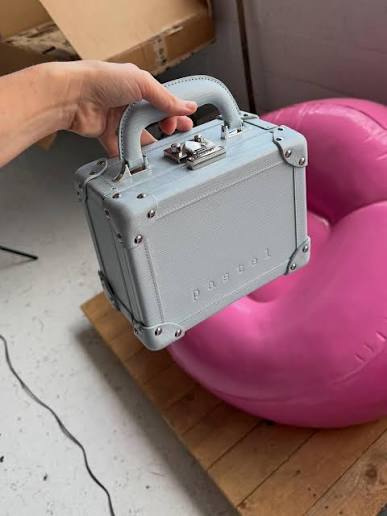 Pastel Trunk