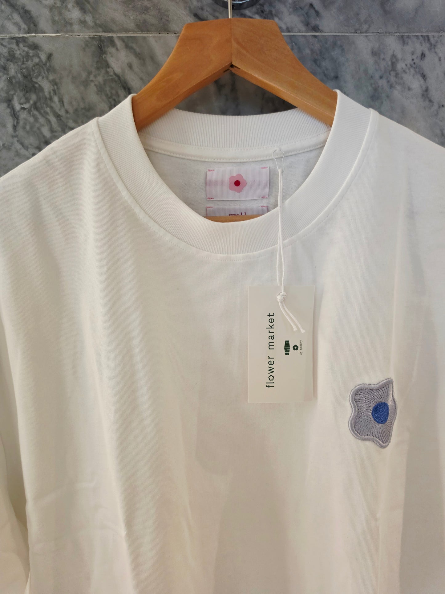 T-Shirt Flower Market Singapore - Size Small