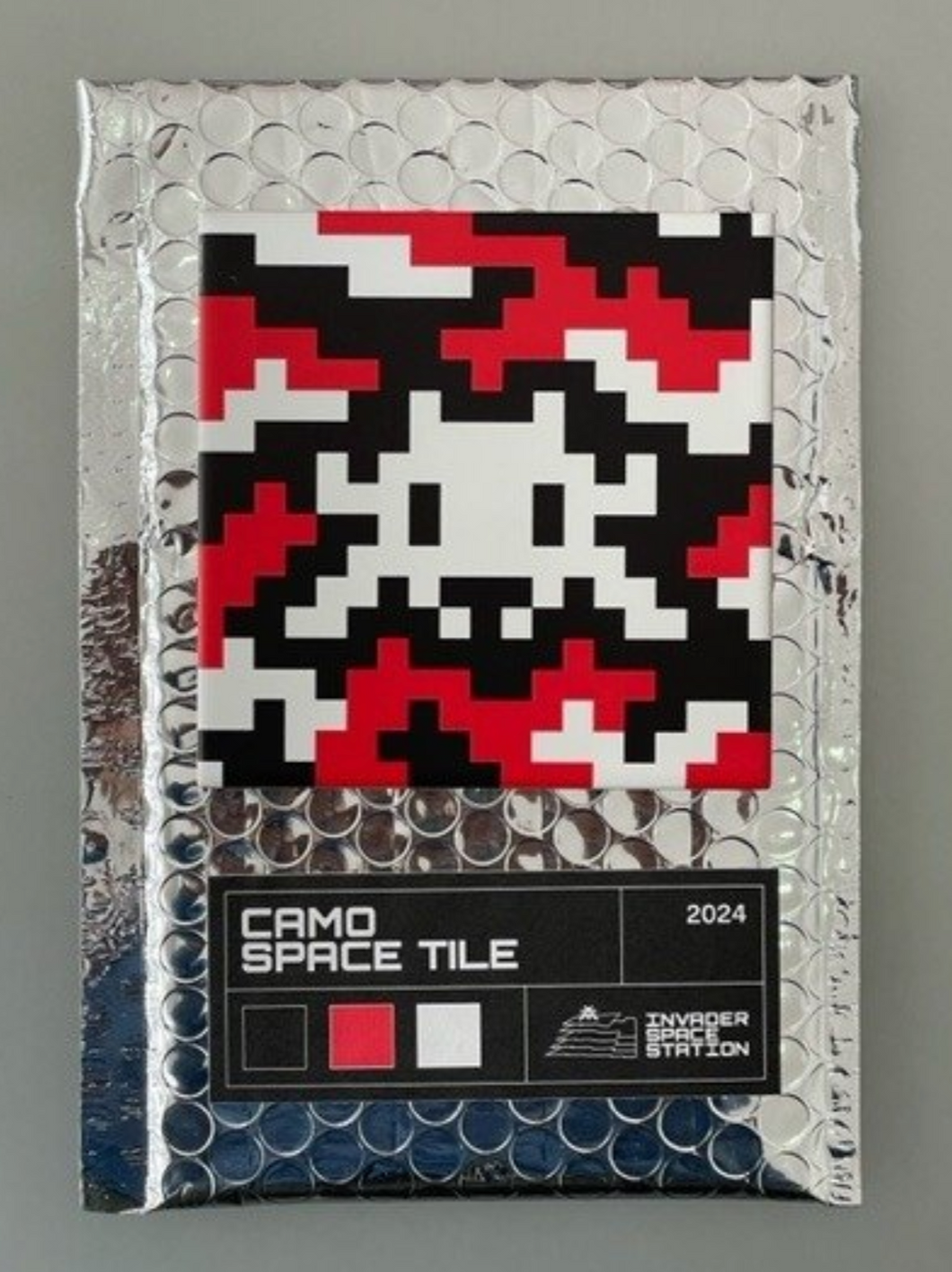 Camo Space Tile (Red and Black)