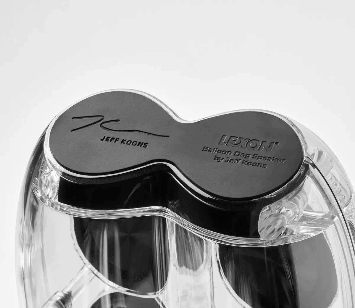 Balloon Dog Speaker by Jeff Koons x Lexon