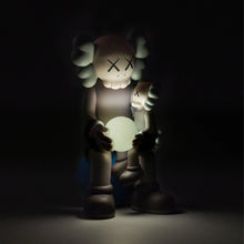 Load image into Gallery viewer, HOLIDAY THAILAND - Figure (Brown)
