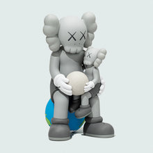 Load image into Gallery viewer, HOLIDAY THAILAND - Figure (Grey)
