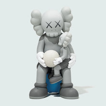 Load image into Gallery viewer, HOLIDAY THAILAND - Figure (Grey)
