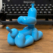 Load image into Gallery viewer, Howling Balloon Dog Blue
