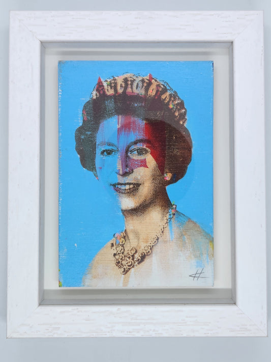Mini Queen - Version 2 (Framed)