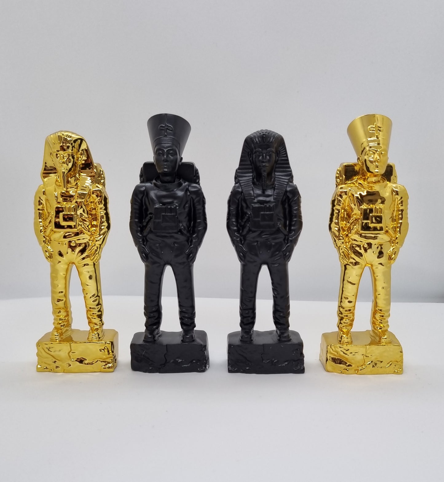 Ancient Astronaut Nefertiti (Black)