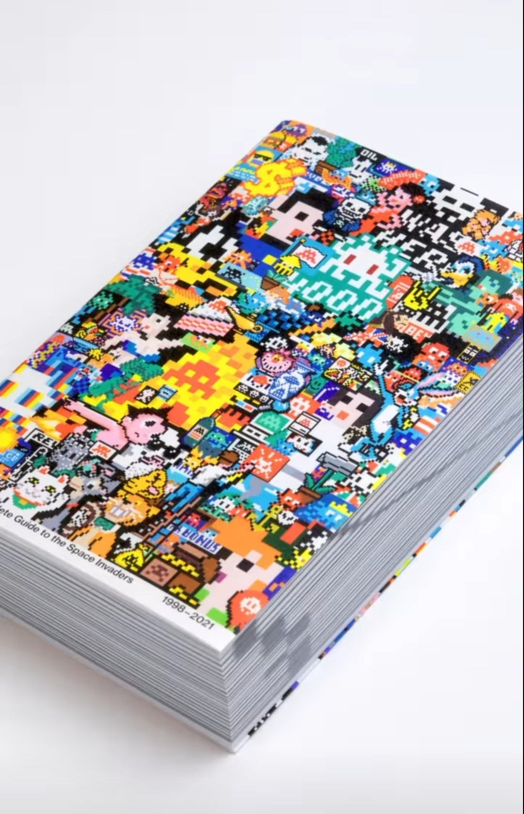 4000 The Complete Guide to the Space Invaders 1998-2021