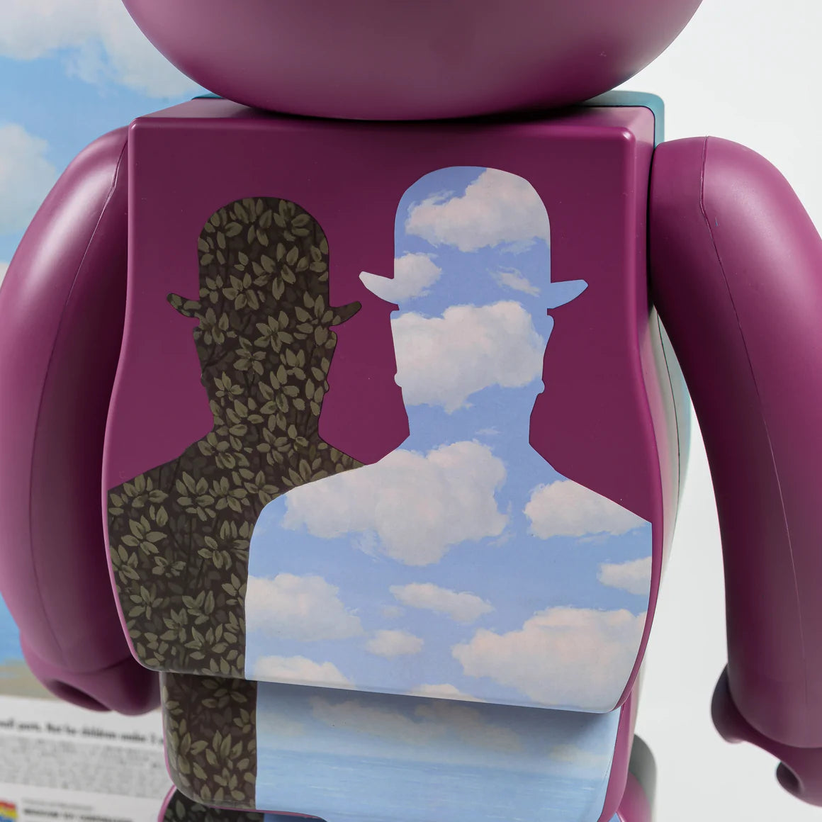 Be@rbrick René Magritte 1000% – Gallery OZ Be@rbrick René Magritte 1000% – Gallery OZ