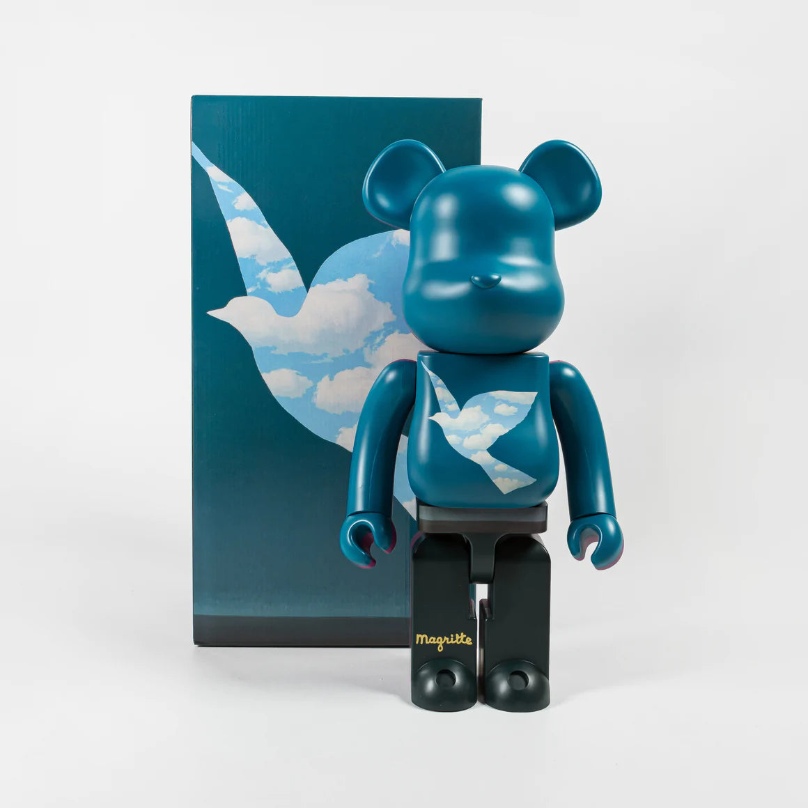 Be@rbrick René Magritte 1000% – Gallery OZ Be@rbrick René Magritte 1000% – Gallery OZ